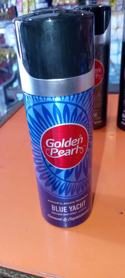 Golden pearl body spray