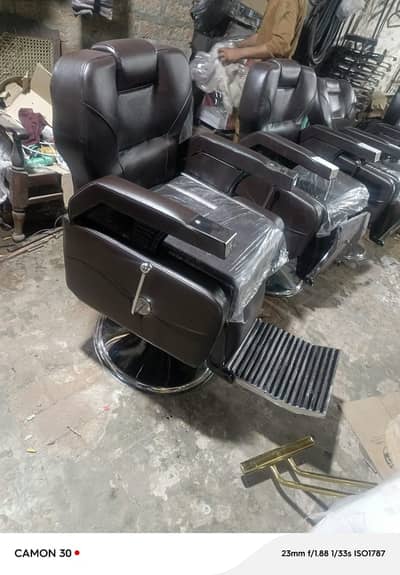 Barber chair/Cutting chair/ Shampoo unit/Trolly/Saloon Furniture.