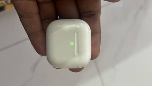 Airpods 4 without ANC
