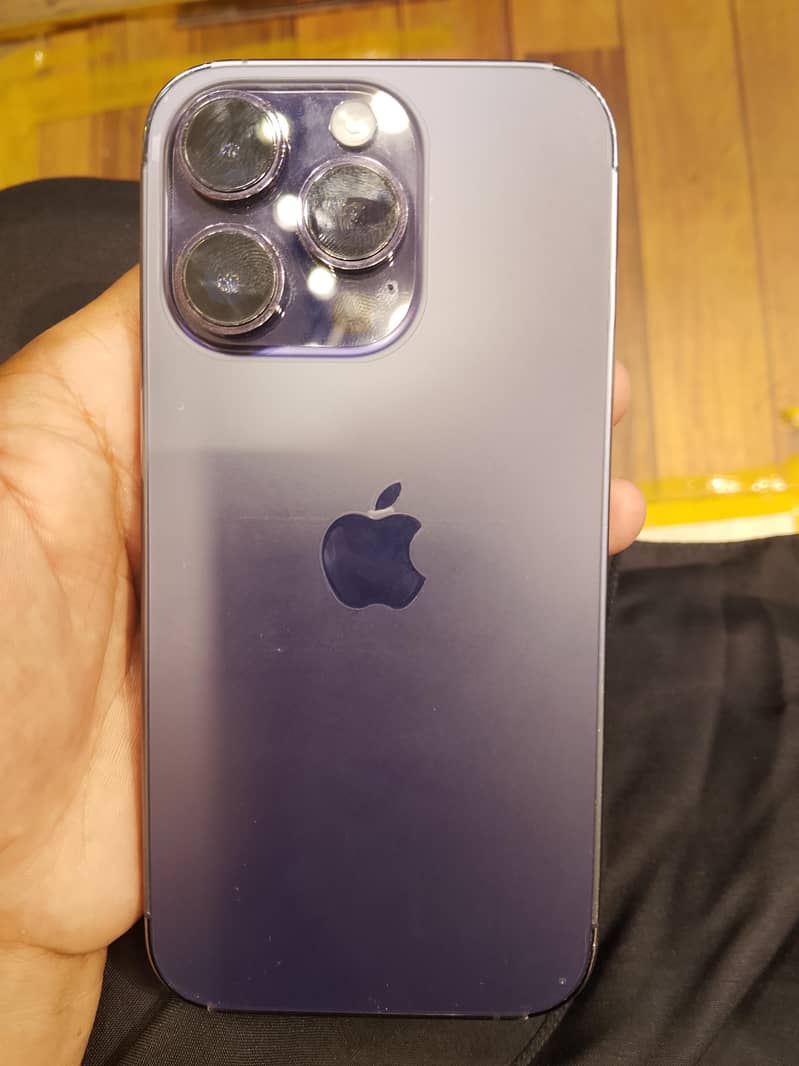 Apple iPhone 14 Pro 1