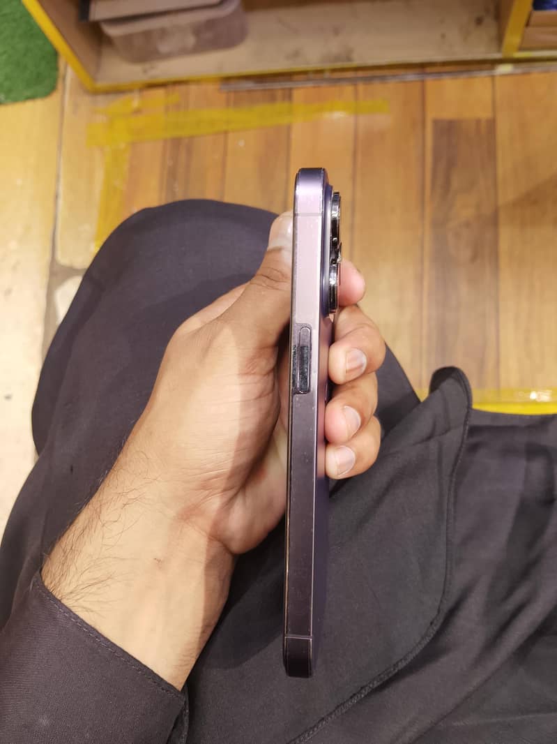 Apple iPhone 14 Pro 3