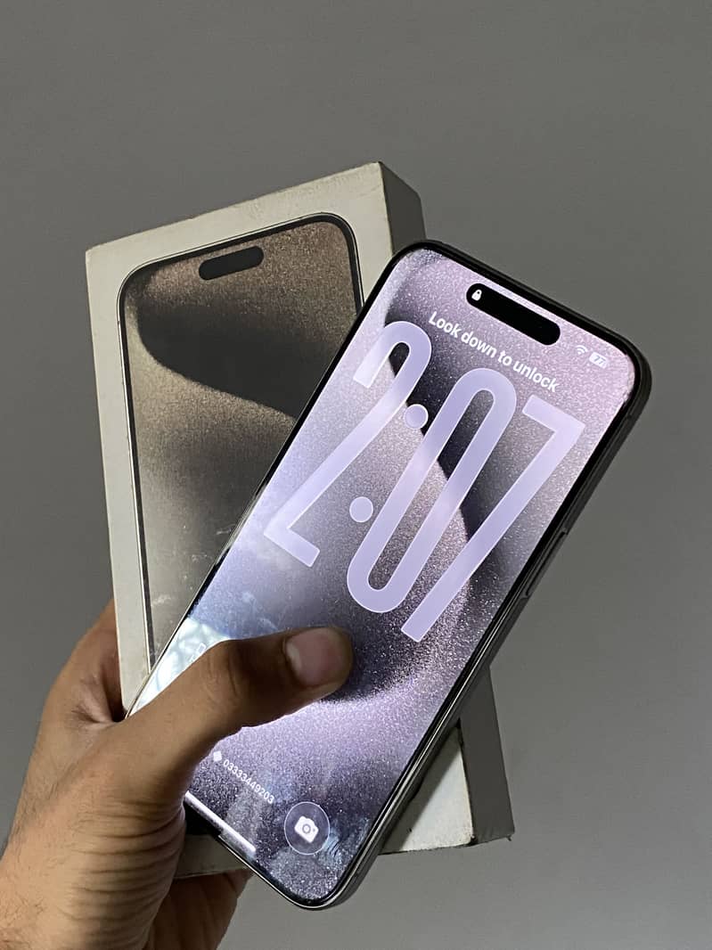 Apple iPhone 15 Pro Max 1