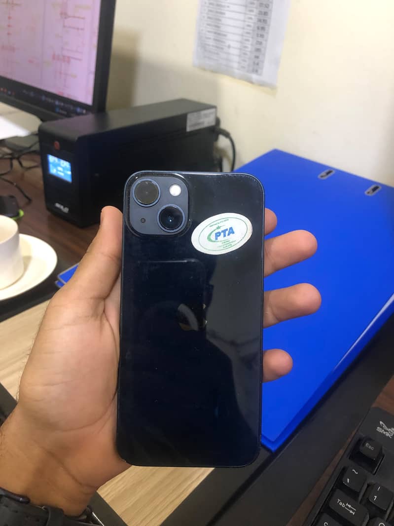 Apple iPhone 13 0