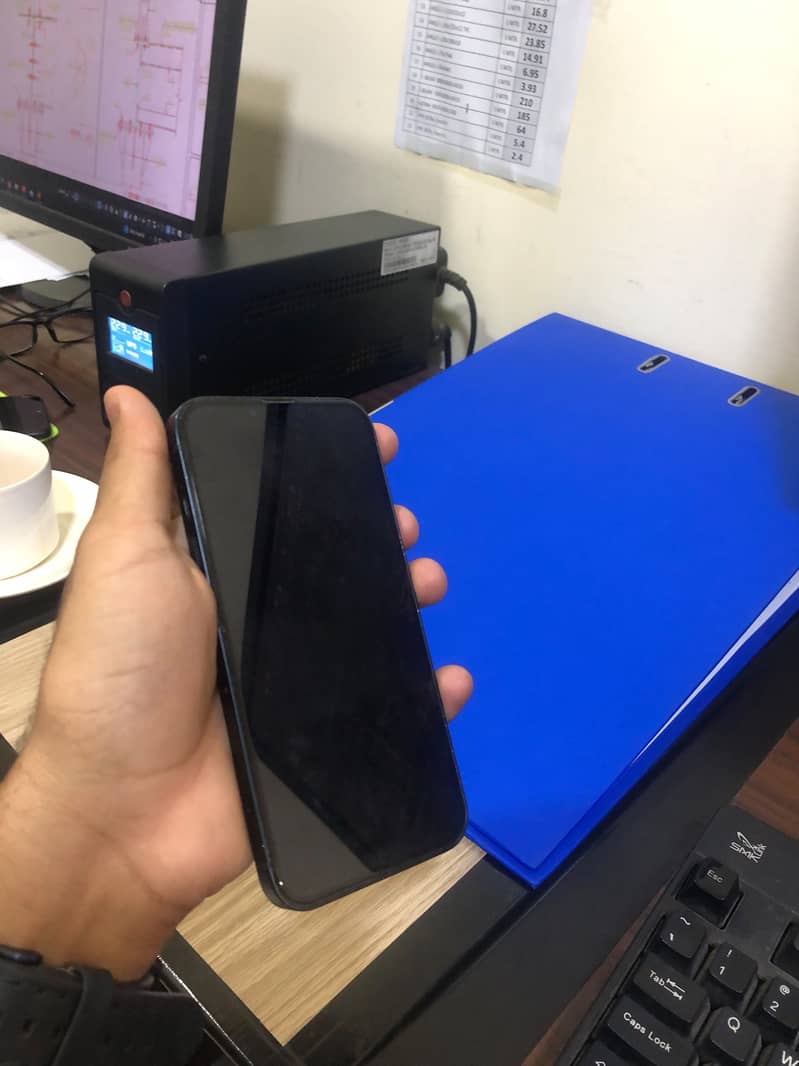 Apple iPhone 13 3