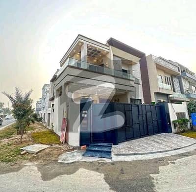 Modern, North Facing, Main Boulevard, Brand New 11.5 Marla House for Sale