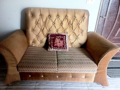 4 Seater - Sofa Set - Very lightly used for sale!