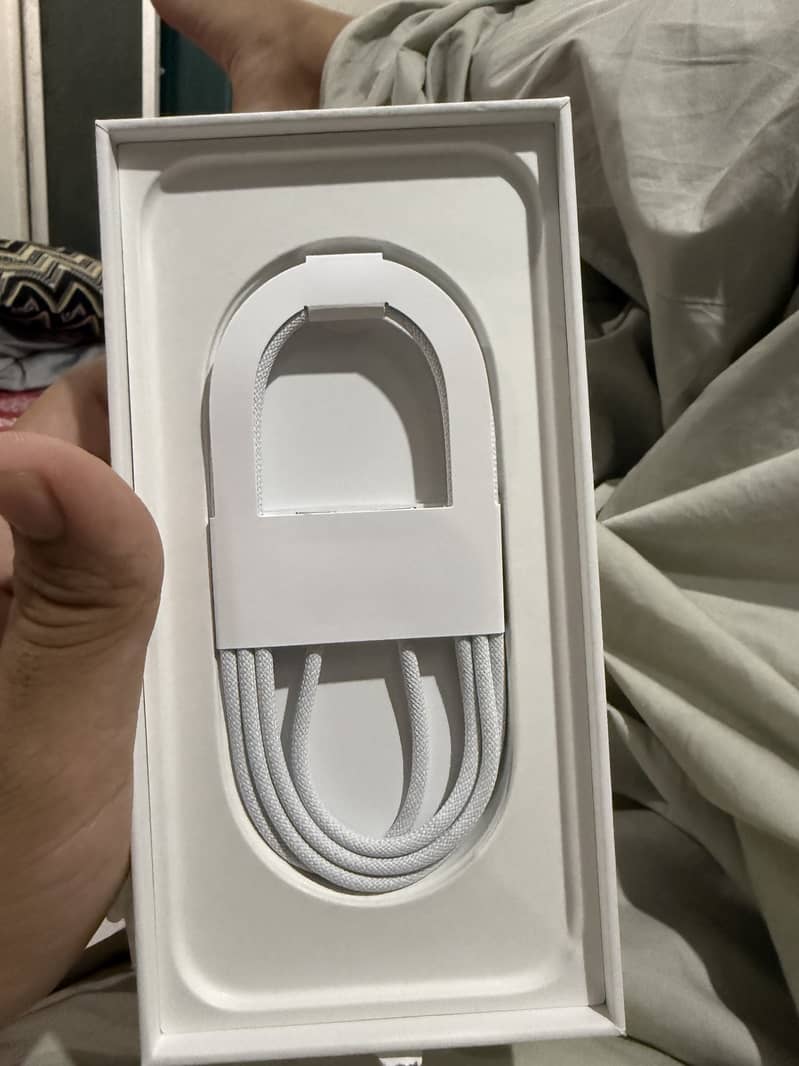Apple iPhone 17 Pro Max 2