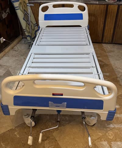 Medical manual bed brand new