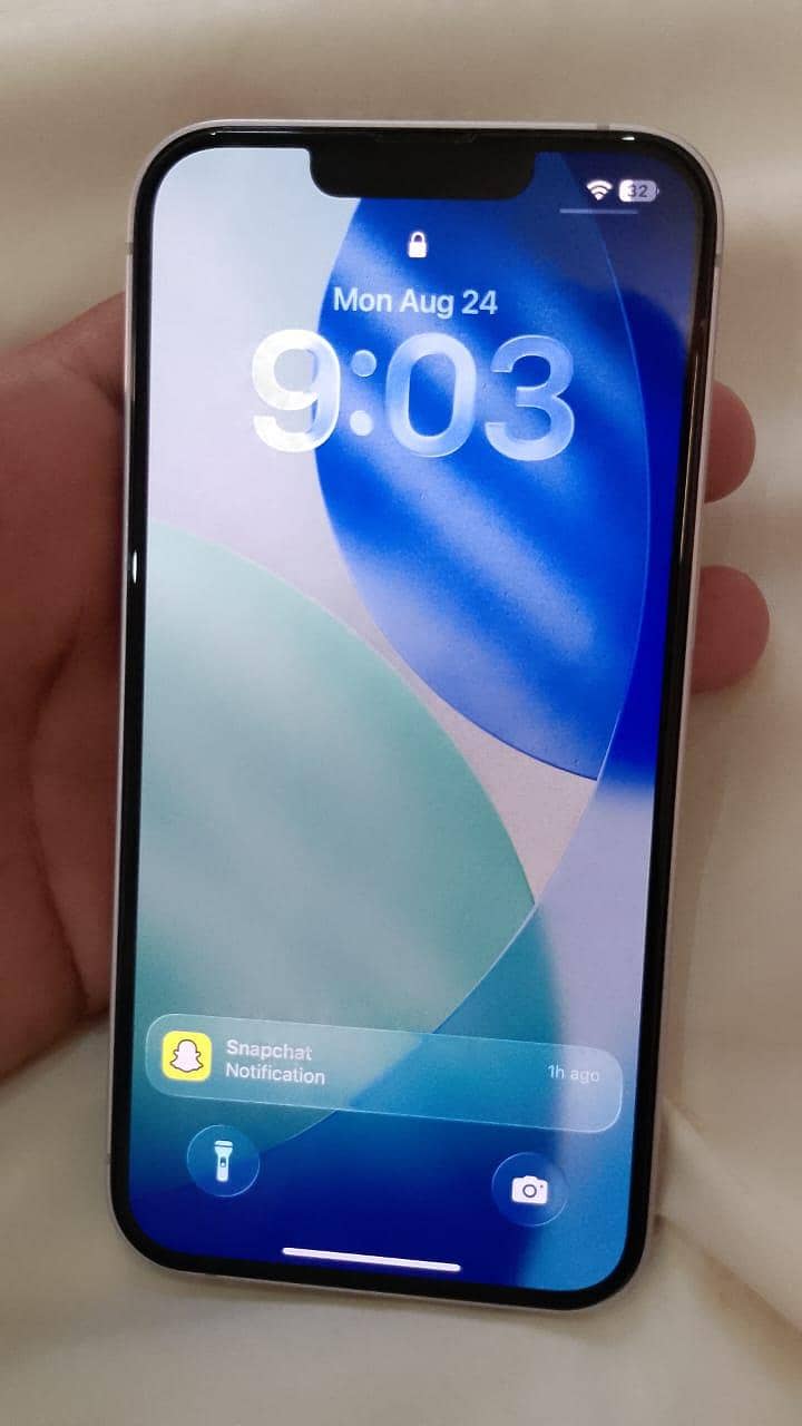 Apple iPhone 14 4
