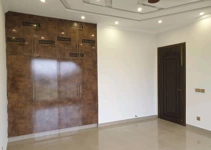 Spacious Flat Is Available In Bahria Town - Sector C For sale