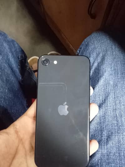 Apple iPhone SE
