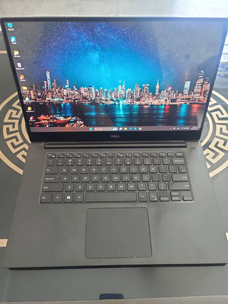 Dell Precision 5530 0