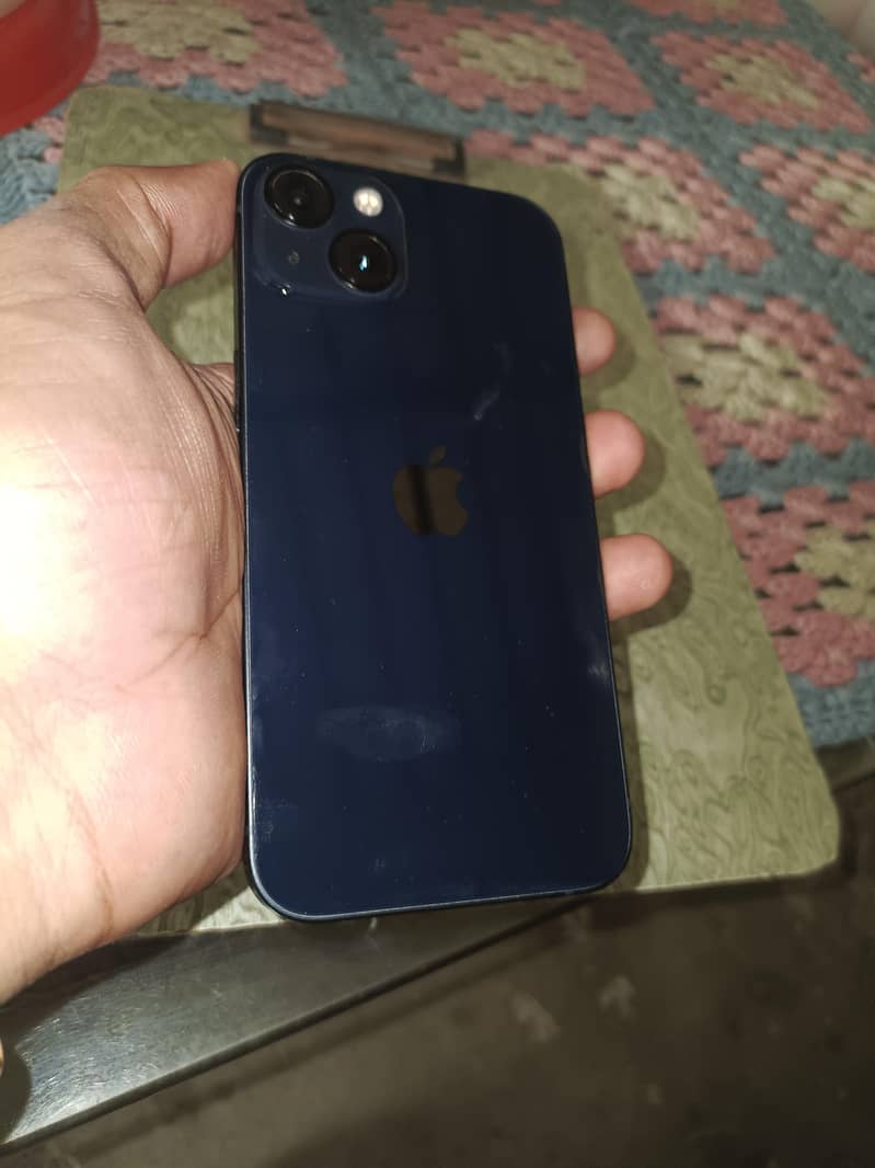 Apple iPhone 13 1
