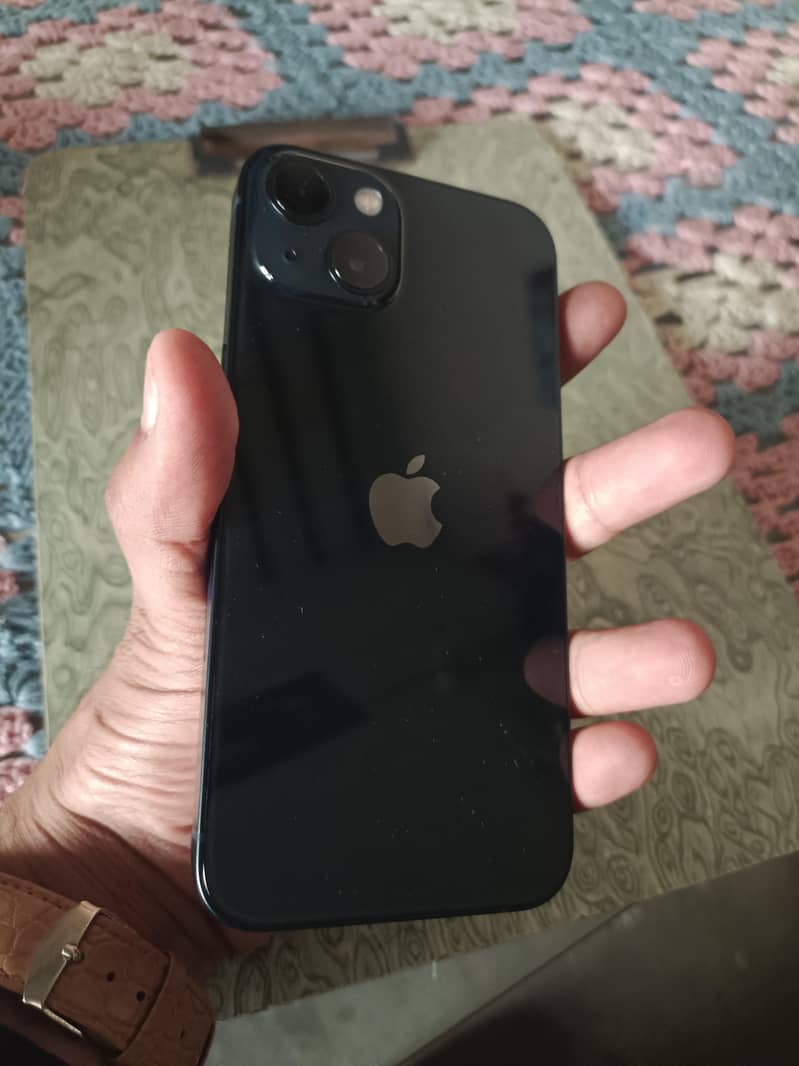 Apple iPhone 13 2