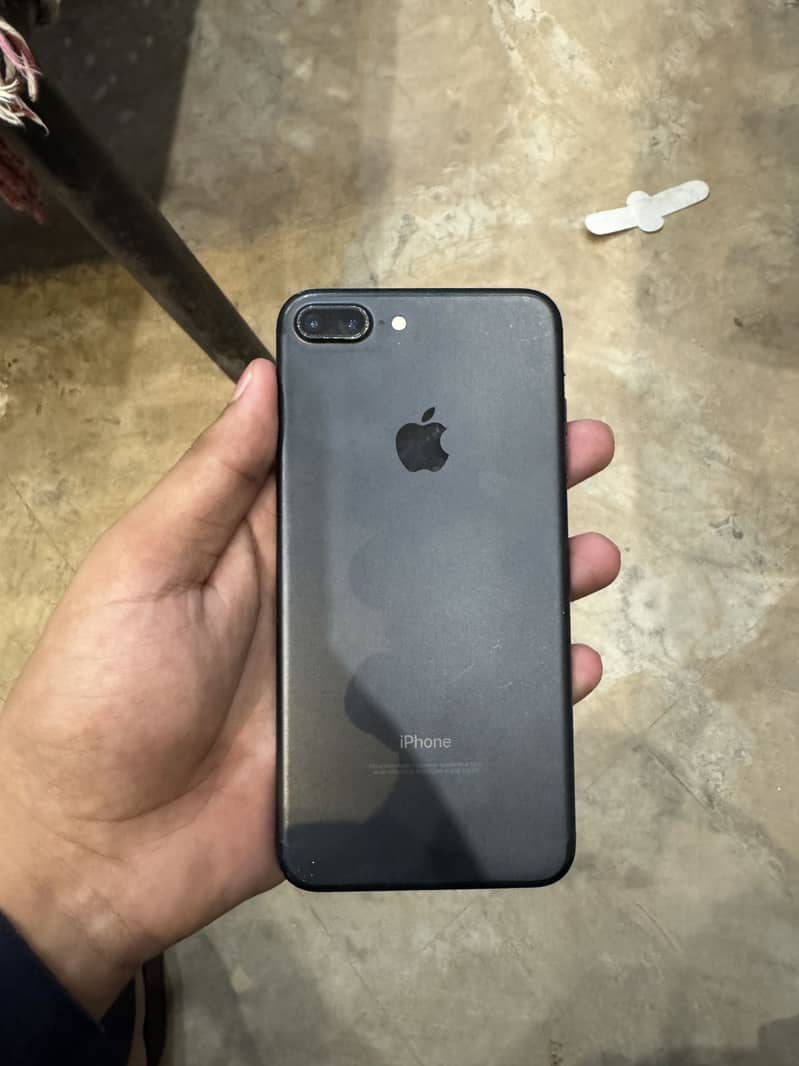 Apple iPhone 7 Plus 0