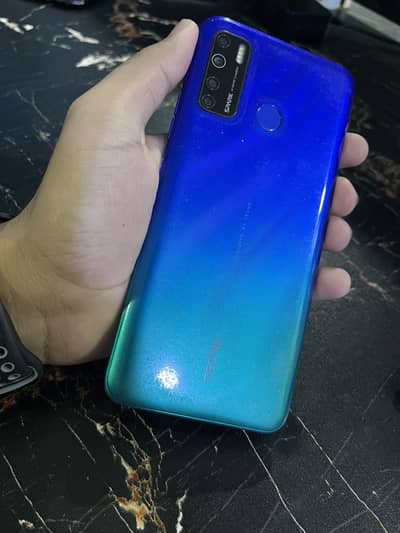 Tecno Spark 5 Pro 4/64