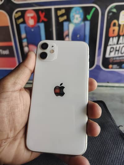 Apple iPhone 11 64gb Non PTA Waterpack Condition with orignal charger