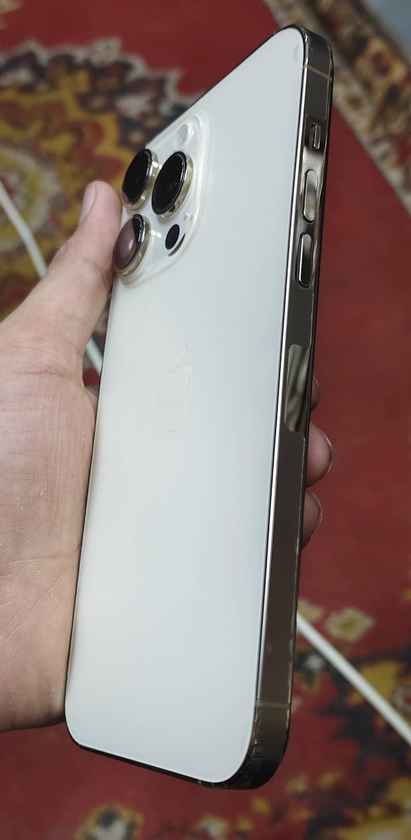 Apple iPhone 14 Pro Max 1
