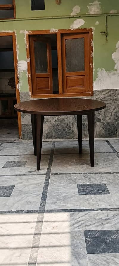 4 person Dinning table only