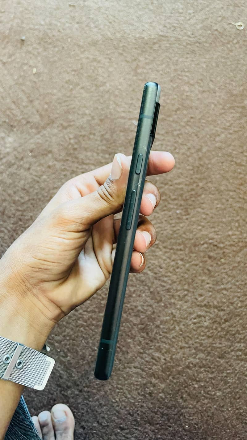 Google Pixel 6a 4