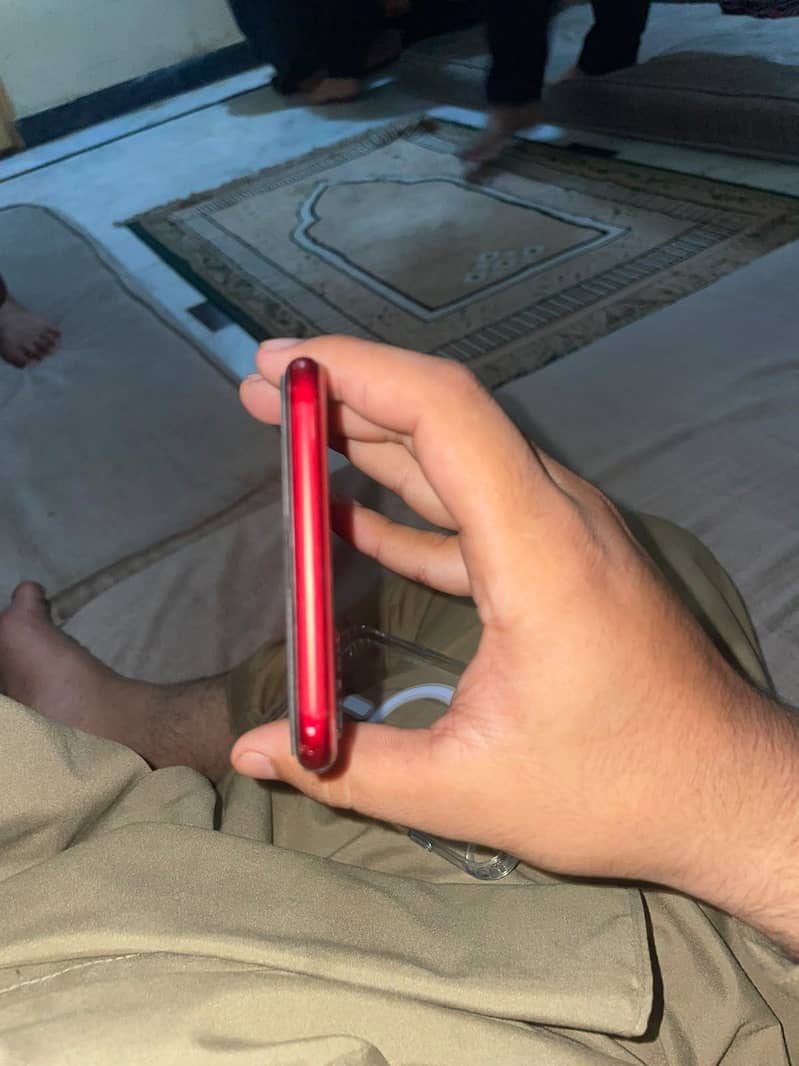 Apple iPhone 8 Plus 4