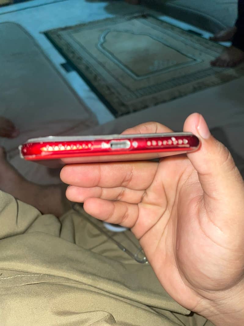 Apple iPhone 8 Plus 6