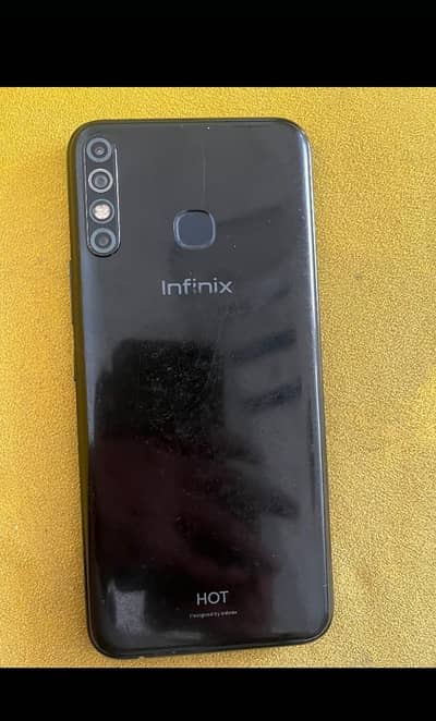 infinix Hot 8  4 / 64