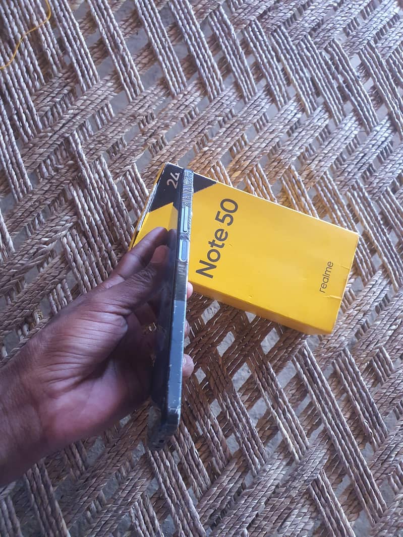Realme Note 50 4
