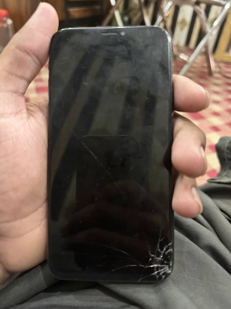 Apple iPhone X 3