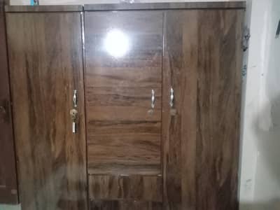 Door Wooden Wardrobe / Almari – Used