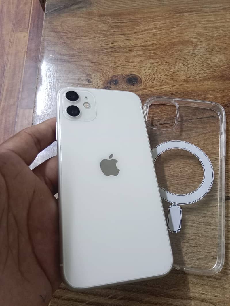 Apple iPhone 11 3