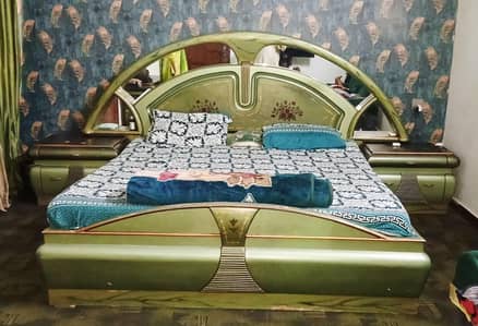 Bed & Dressing LCD with Stand
