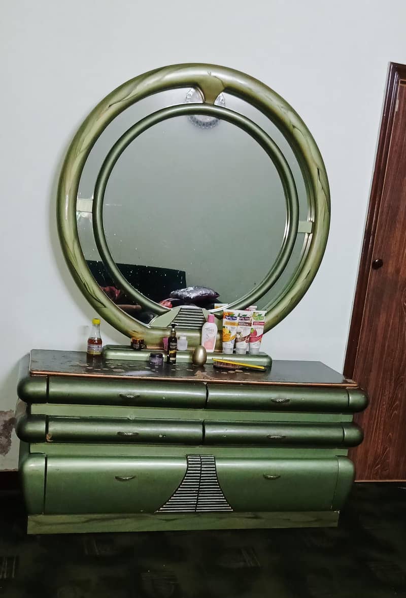 Bed & Dressing LCD with Stand 1
