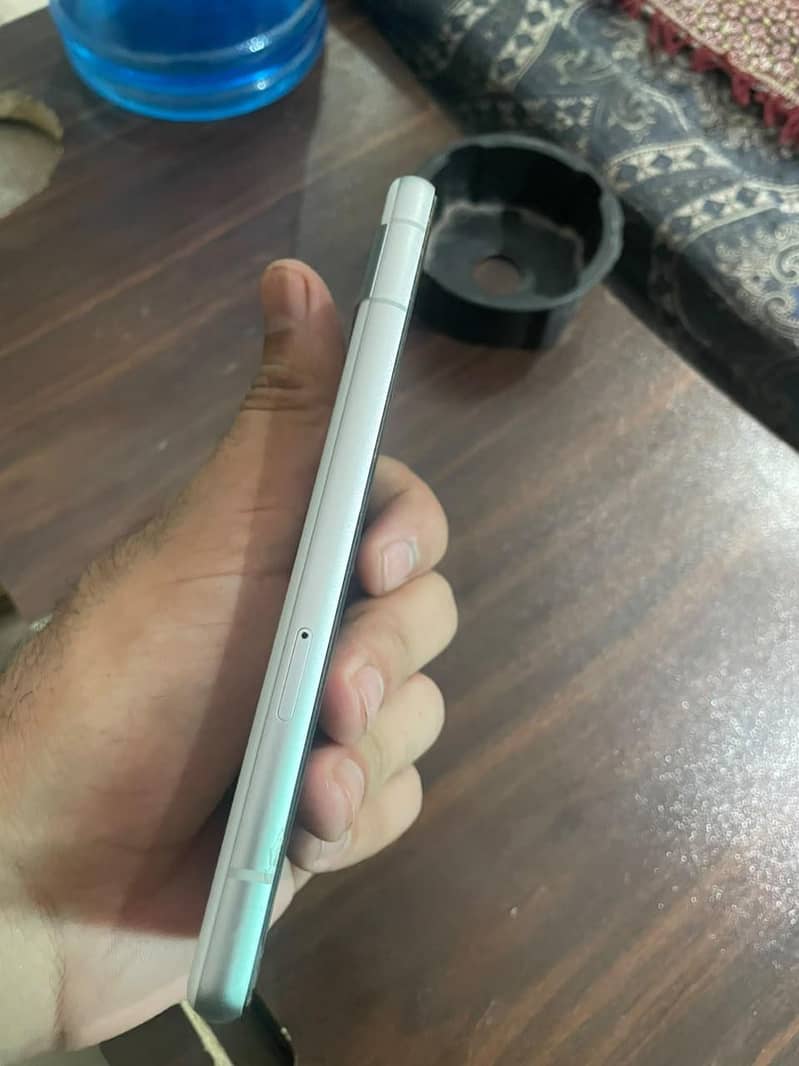 Google Pixel 7a 4