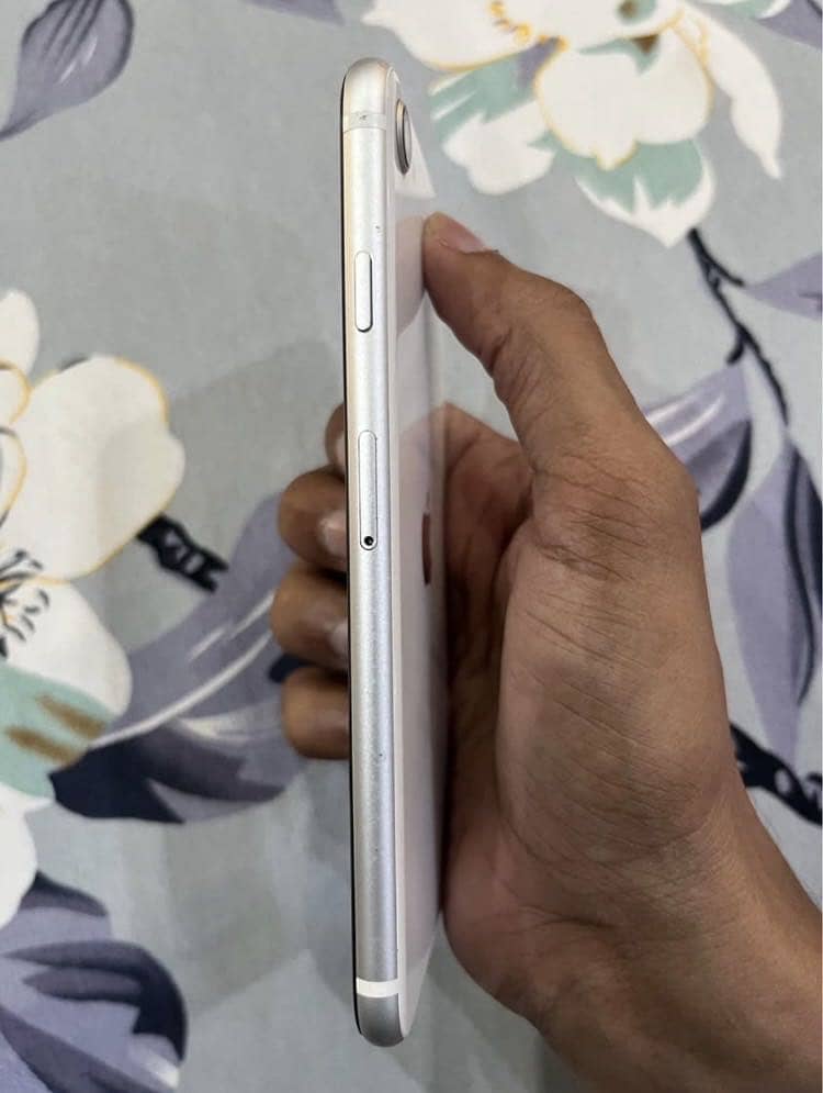 Apple iPhone SE 2