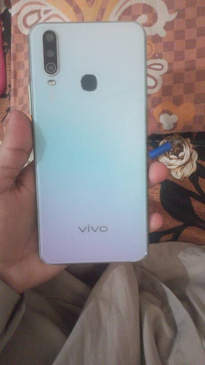 Vivo y 17 pta 8/256 with box all ok back canera dusty