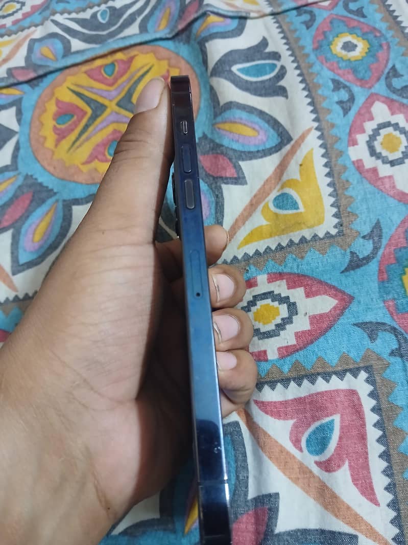 Apple iPhone 12 Pro Max 3