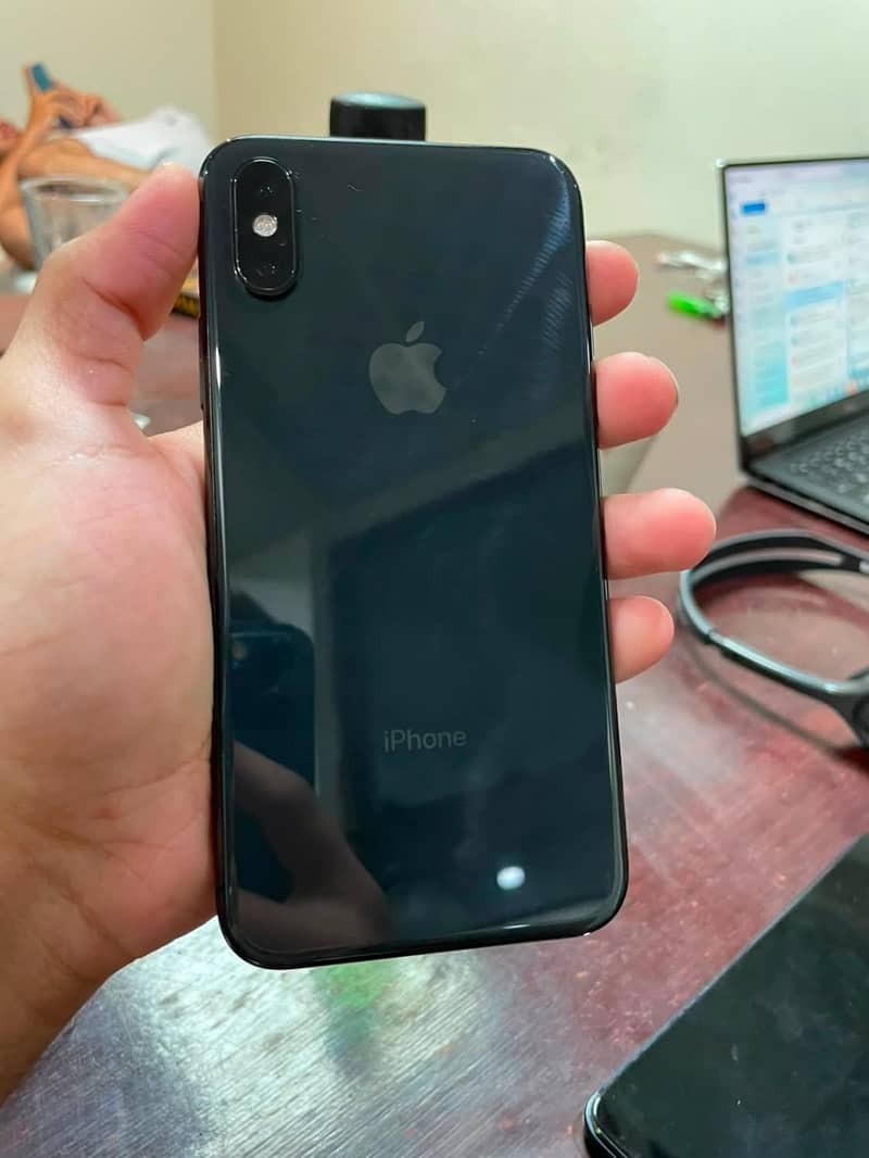 Apple iPhone XS 0