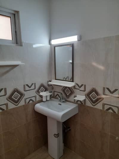 4 MARLA FULL INDEPENDENT HOUSE AVAILABLE FOR RENT IN MILITARY ACCOUNT SOCIETY COLLEGE ROAD LAHORE