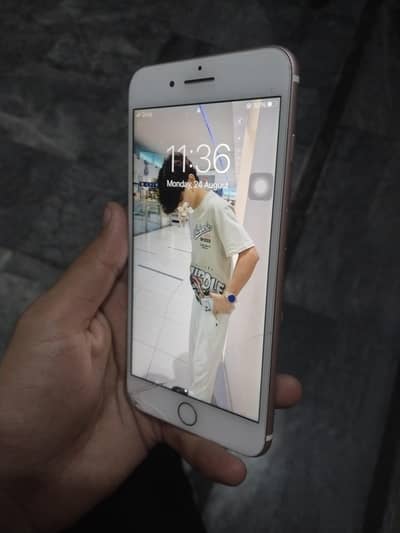 iPhone 7 Plus all okay pta approve just glas brake