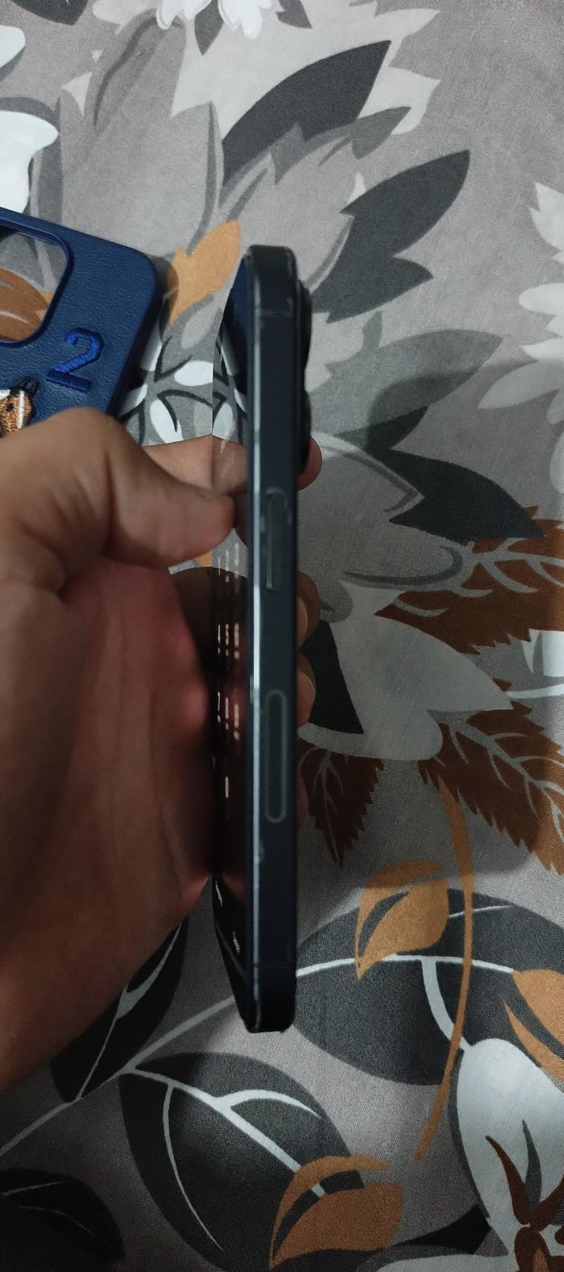 Apple iPhone 15 Pro 1