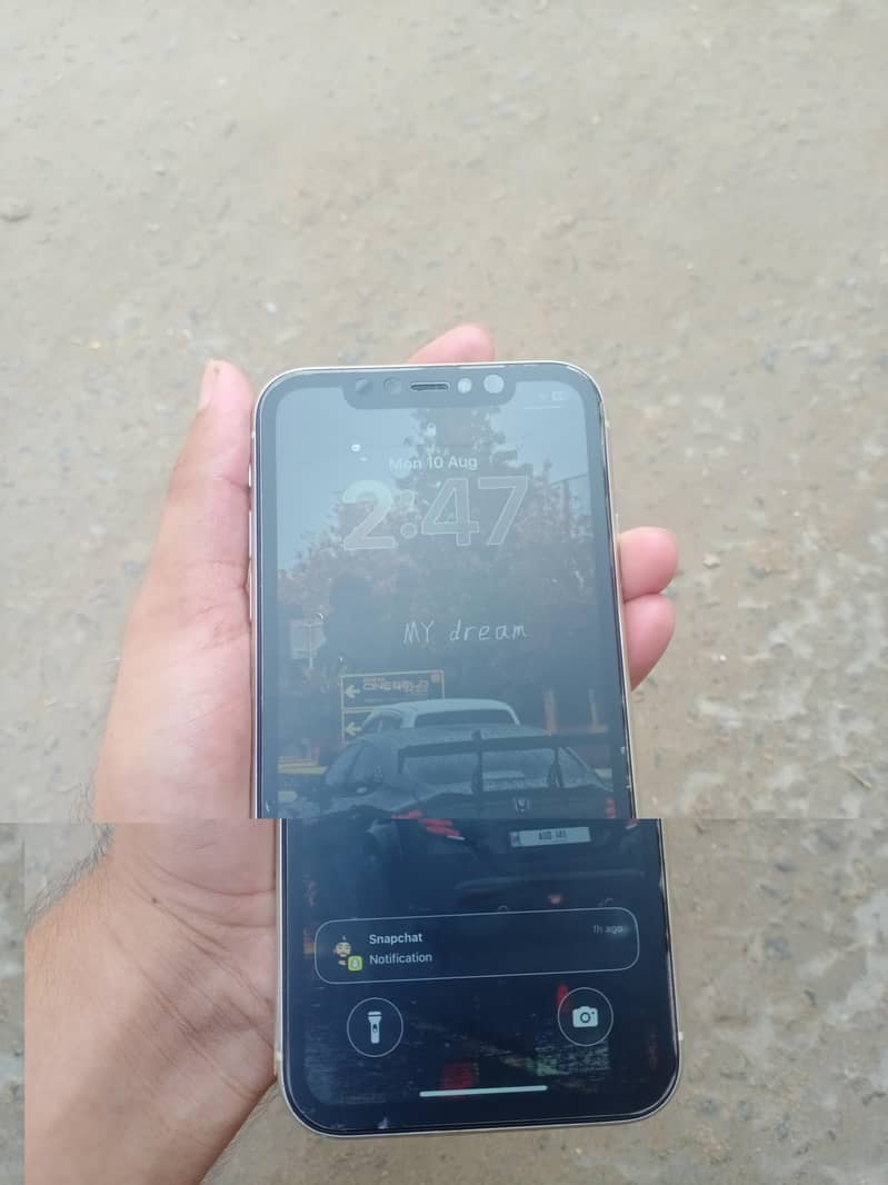 Apple iPhone 11 0