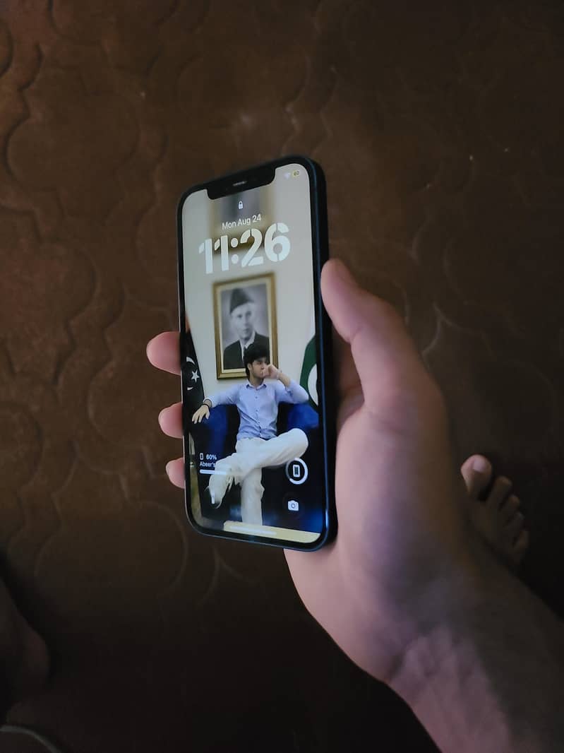 IPhone 12 JV 5