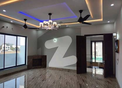 Al-Kabir Town Phase 2 - Abu Bakar Block House Sized 3 Marla For Sale