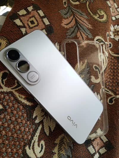 Vivo V70 FE 5G