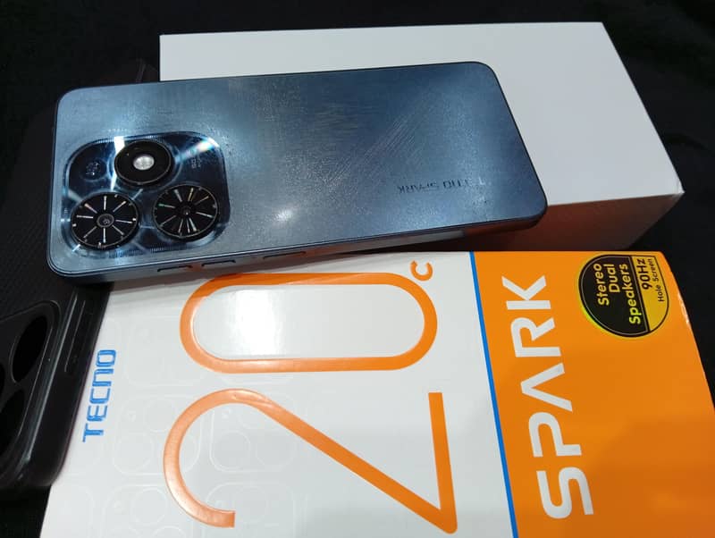 Tecno spark 20c 3