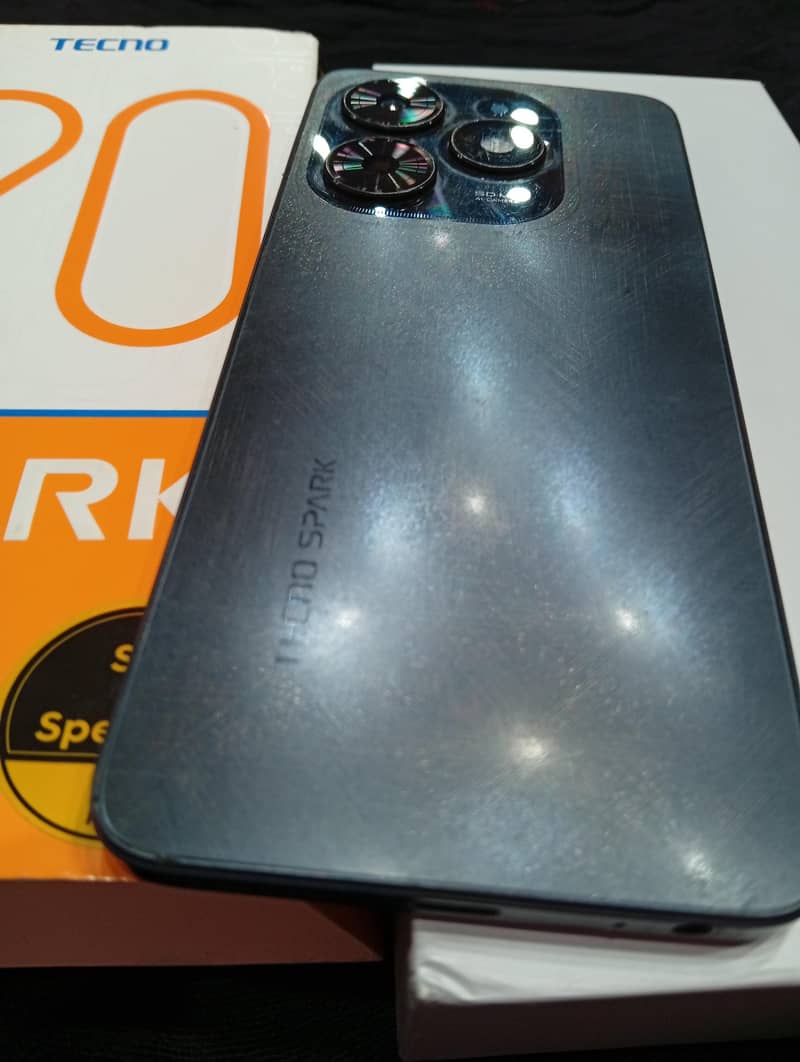Tecno spark 20c 5