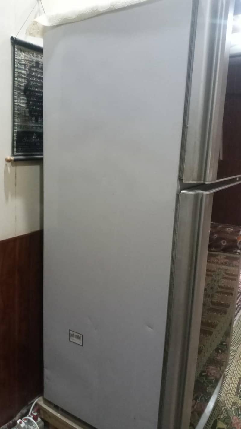 Full size Refrigerator 1