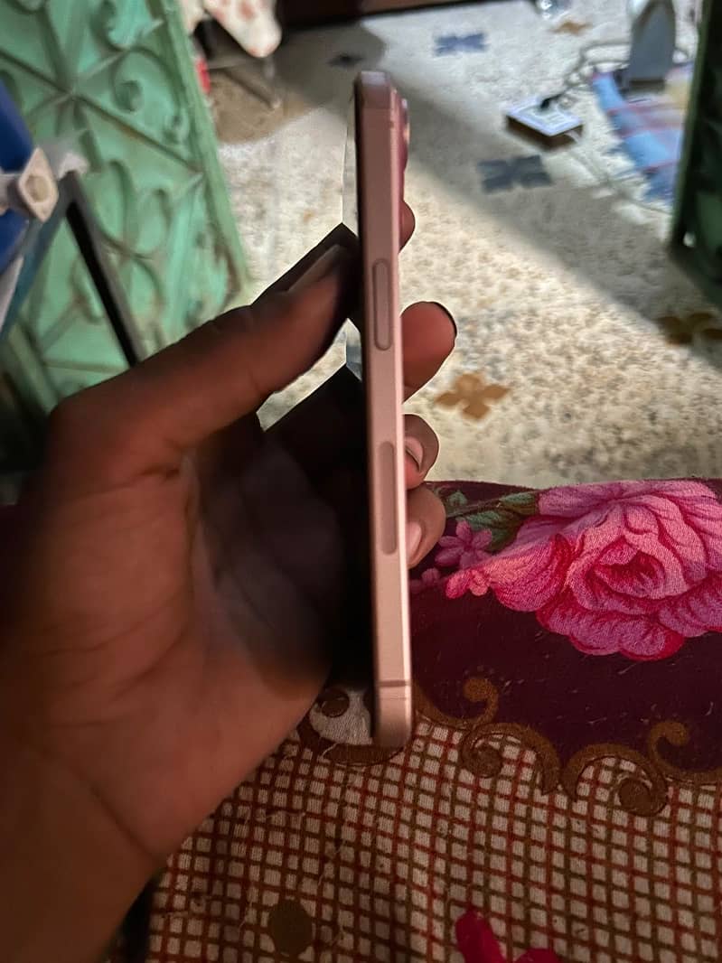 Apple iPhone 15 1