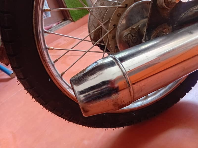 united 70cc 4
